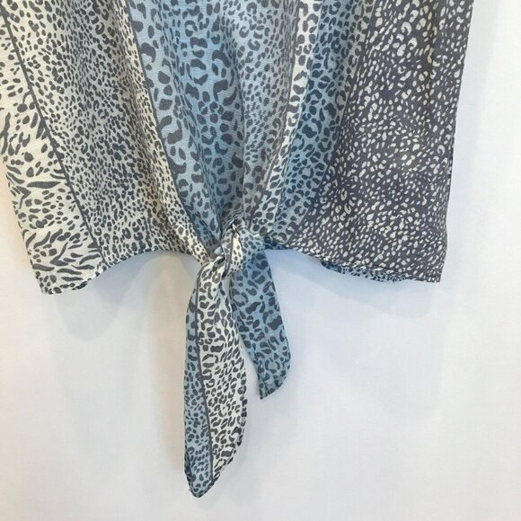 Cooper & Ella Career Blouse Cap Sleeve Tie Bottom Blue Animal Print Size Medium - Picture 5 of 14